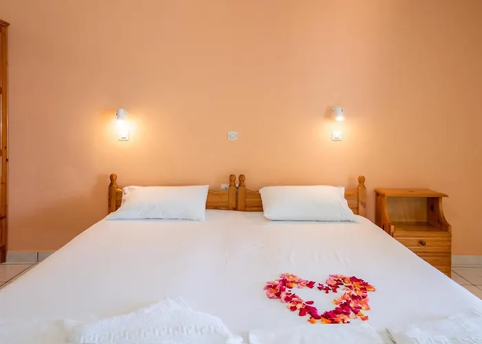 Achillion & Aparthotel Amoudi