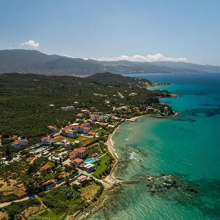 Achillion & Apartahotel 3*